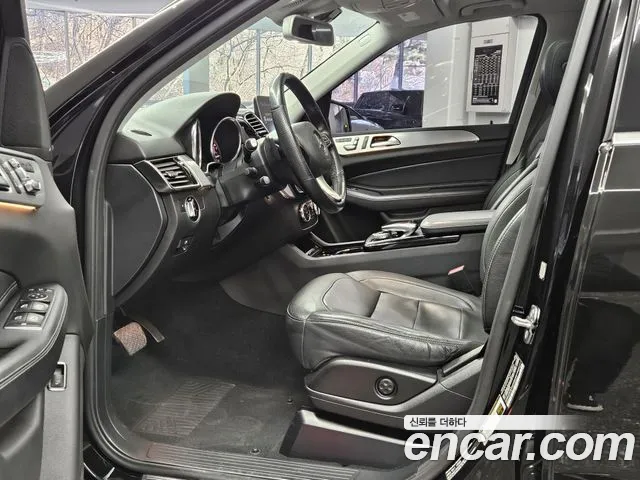 Mercedes-Benz GLE-Class 2018 — фото 10