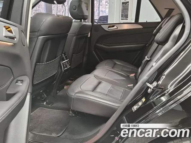Mercedes-Benz GLE-Class 2018 — фото 12