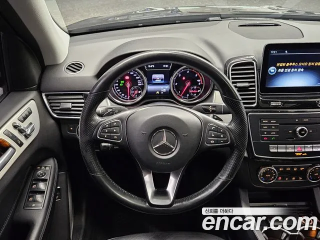 Mercedes-Benz GLE-Class 2018 — фото 14