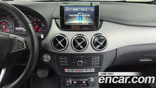 Mercedes-Benz B-Class 2018 — фото 14