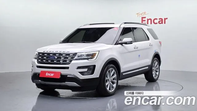 Ford Explorer 2017 — фото 1