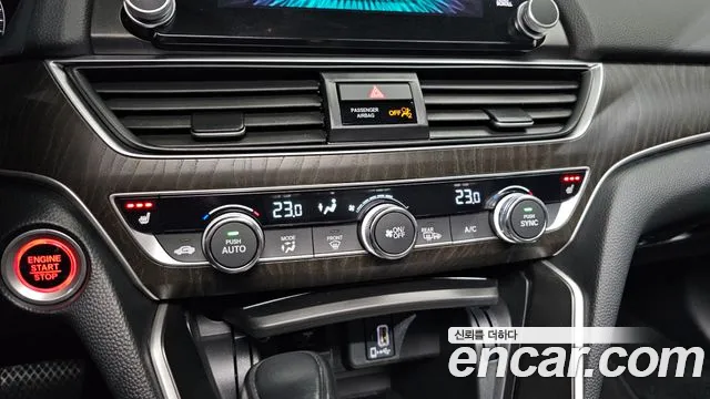 Honda Accord 2019 — фото 16