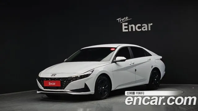 Hyundai AVANTE 2023 — фото 1