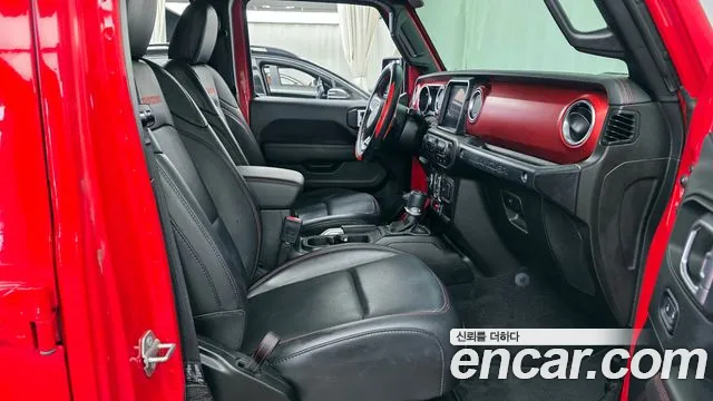 Jeep Wrangler 2021 — фото 11