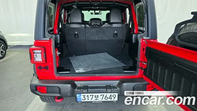Jeep Wrangler 2021 — фото 20
