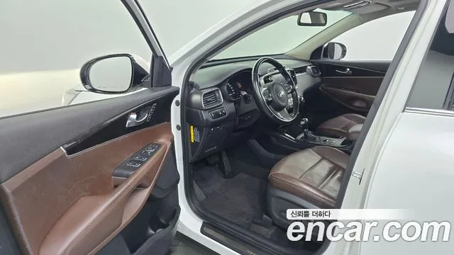 Kia Sorento 2015 — фото 10
