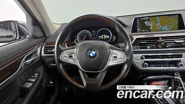 BMW 7-Series 2016 — фото 13