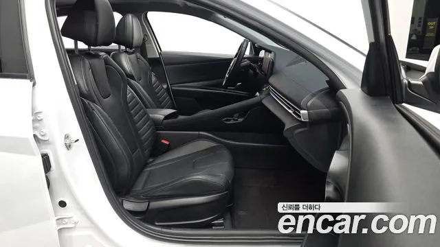 Hyundai AVANTE 2021 — фото 11