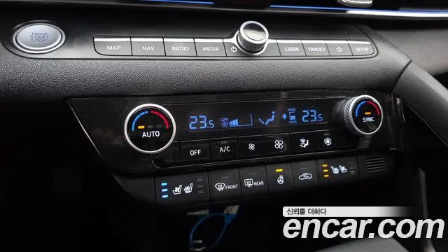 Hyundai AVANTE 2021 — фото 16