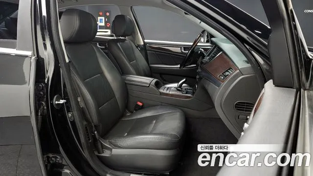 Hyundai Equus 2015 — фото 10