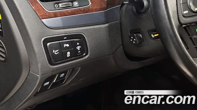 Hyundai Equus 2015 — фото 16