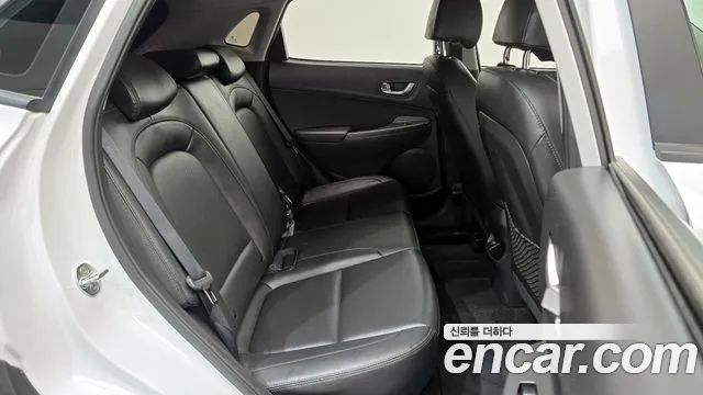 Hyundai Kona 2021 — фото 12