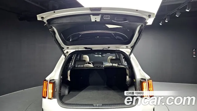 Kia Sorento 2023 — фото 20