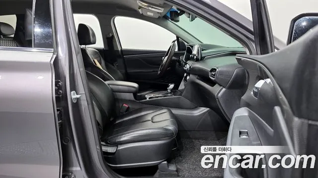Hyundai Santafe 2019 — фото 10