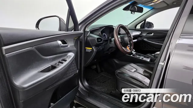 Hyundai Santafe 2019 — фото 11