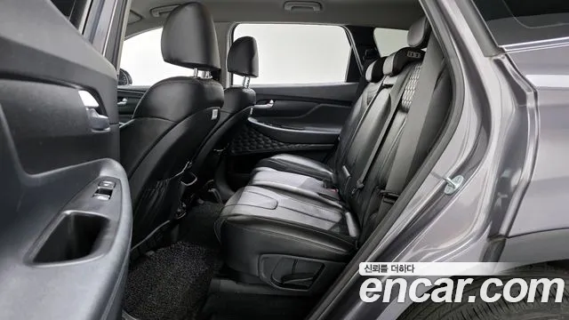 Hyundai Santafe 2019 — фото 12
