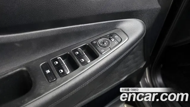 Hyundai Santafe 2019 — фото 18
