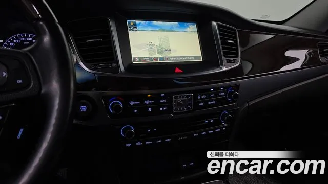 Hyundai Equus 2014 — фото 15