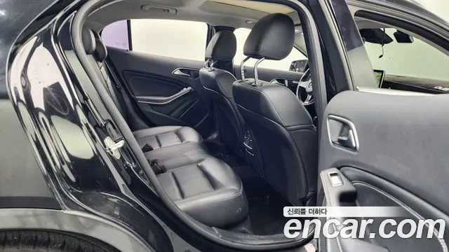Mercedes-Benz GLA-Class 2016 — фото 12
