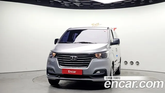 Hyundai Starex 2018 — фото 3
