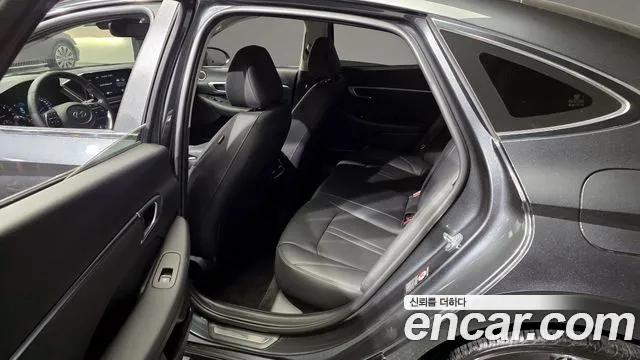 Hyundai Sonata 2021 — фото 11