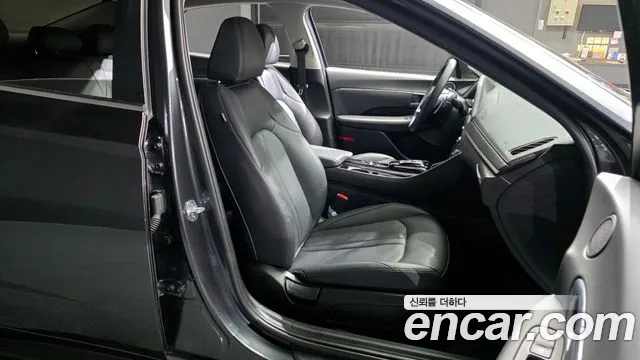 Hyundai Sonata 2021 — фото 12