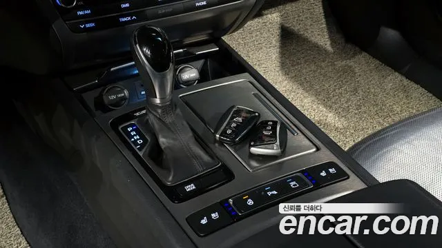 Hyundai Genesis 2015 — фото 9