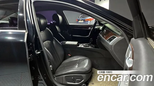 Hyundai Genesis 2015 — фото 10