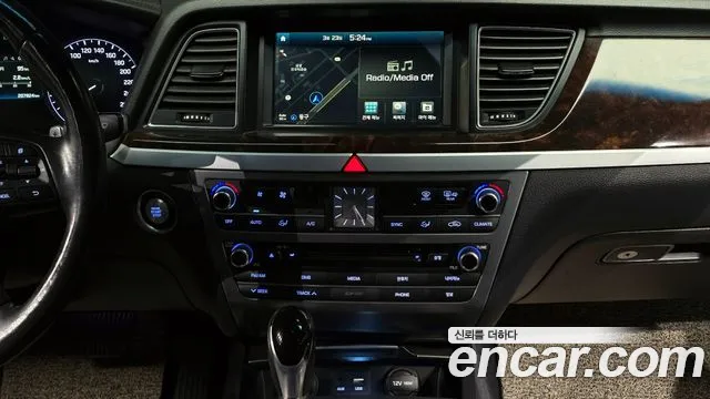 Hyundai Genesis 2015 — фото 17