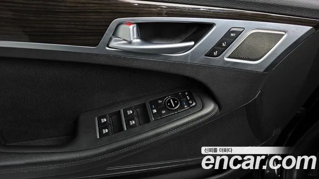 Genesis G80 2018 — фото 18