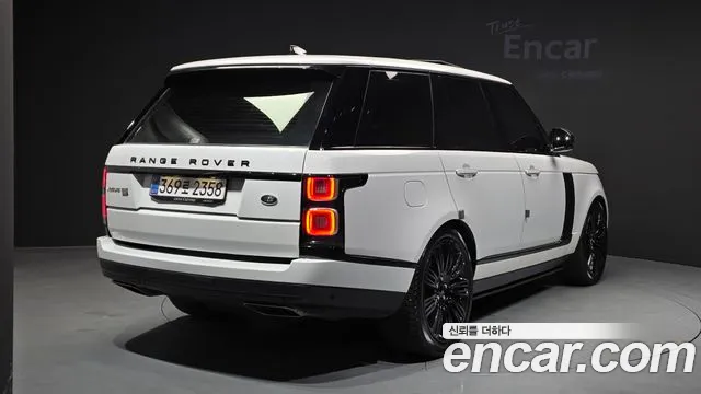 Land Rover Range Rover 2022 — фото 2