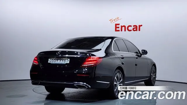 Mercedes-Benz E-Class 2020 — фото 2