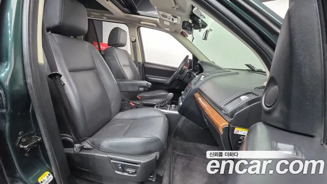 Land Rover Freelander 2010 — фото 10