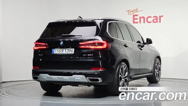 BMW X5 2022 — фото 1