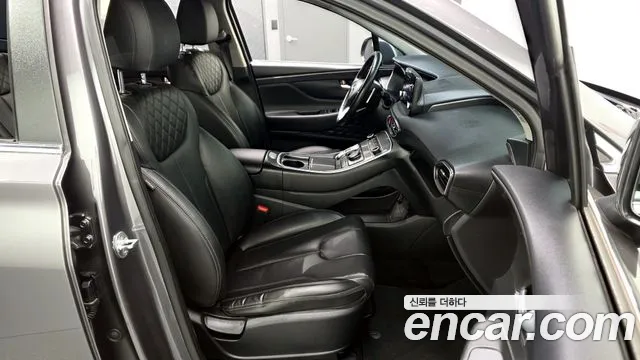 Hyundai Santafe 2021 — фото 12