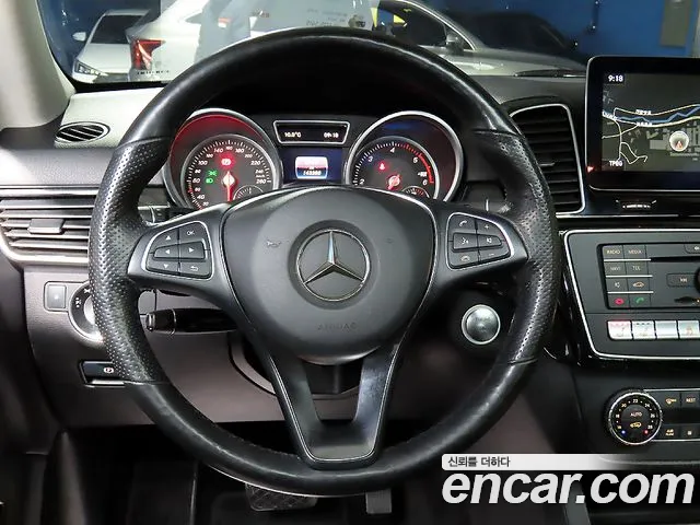 Mercedes-Benz GLE-Class 2016 — фото 9