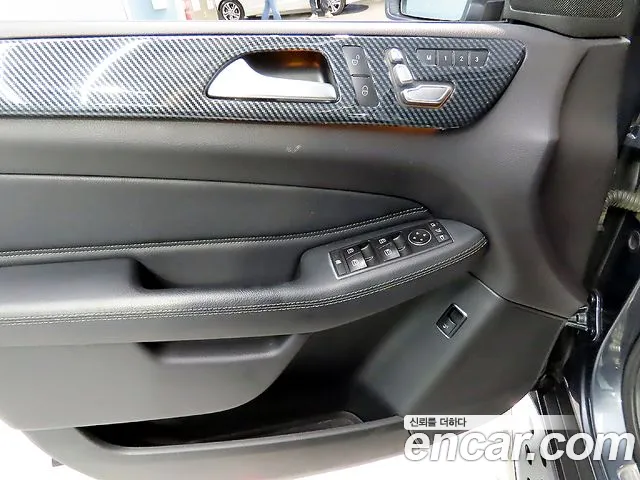 Mercedes-Benz GLE-Class 2016 — фото 18