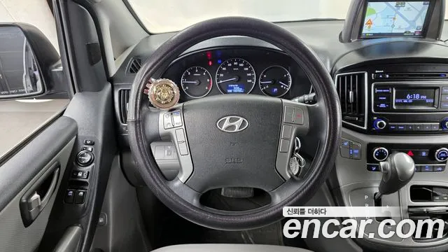 Hyundai Starex 2016 — фото 13