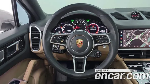 Porsche Cayenne 2023 — фото 13