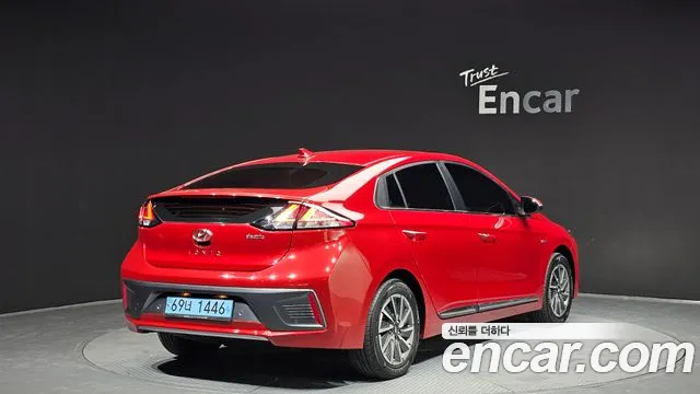 Hyundai Ioniq 2020 — фото 2