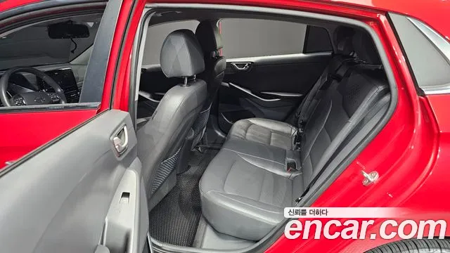 Hyundai Ioniq 2020 — фото 11