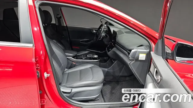 Hyundai Ioniq 2020 — фото 12