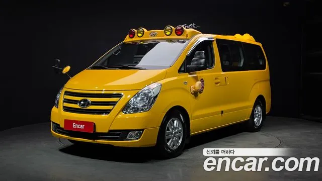 Hyundai Starex 2016 — фото 1