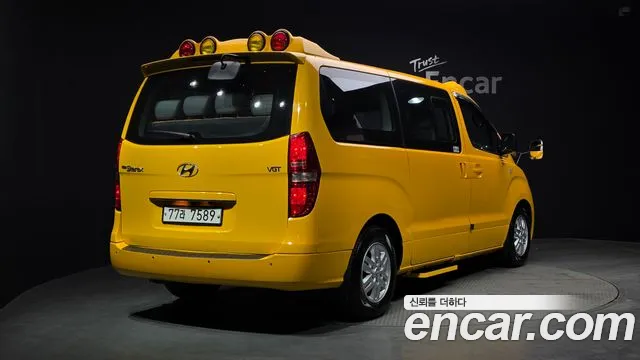 Hyundai Starex 2016 — фото 2
