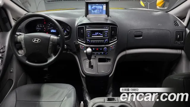 Hyundai Starex 2016 — фото 7