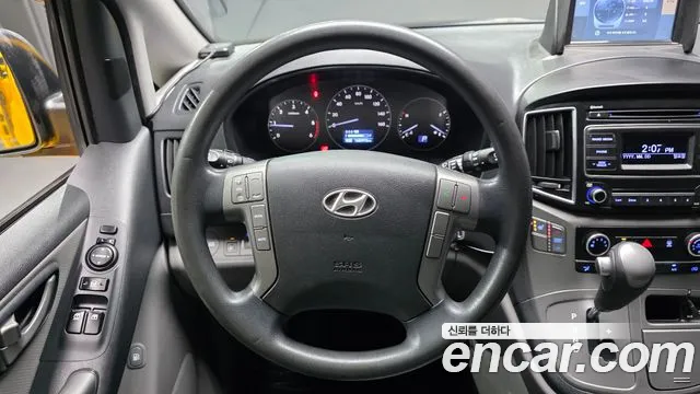 Hyundai Starex 2016 — фото 13
