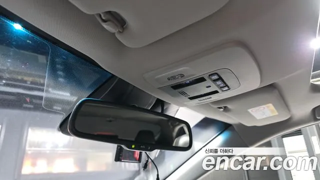 Toyota Camry 2019 — фото 17