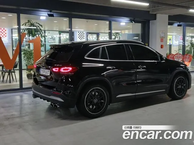 Mercedes-Benz GLA-Class 2023 — фото 4
