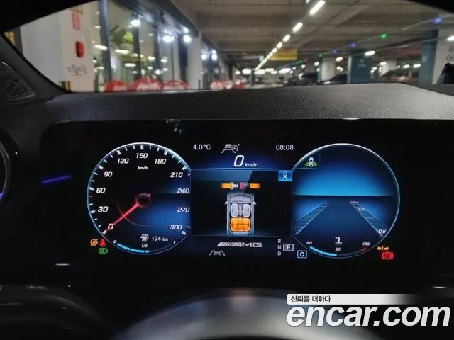 Mercedes-Benz GLA-Class 2023 — фото 9