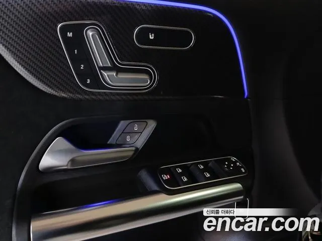 Mercedes-Benz GLA-Class 2023 — фото 10